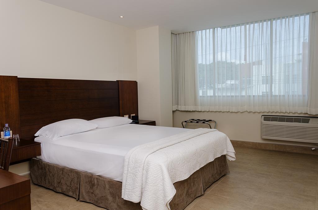 Hotel Marcelius Guayaquil Buitenkant foto