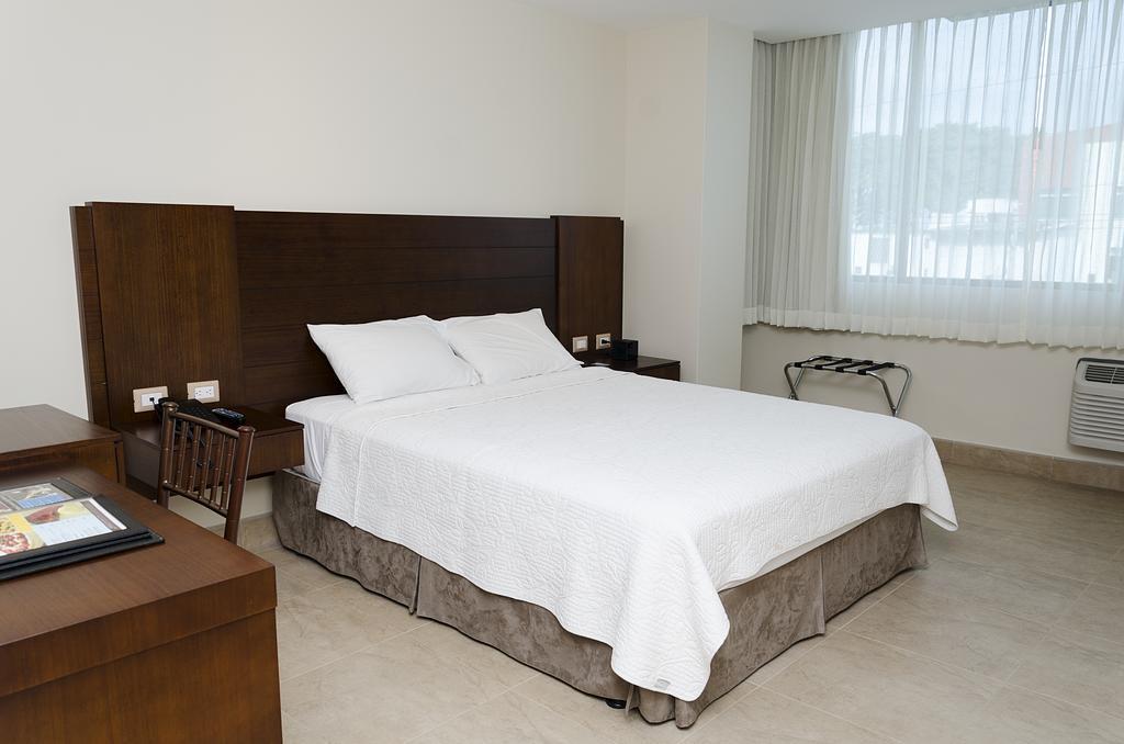 Hotel Marcelius Guayaquil Buitenkant foto