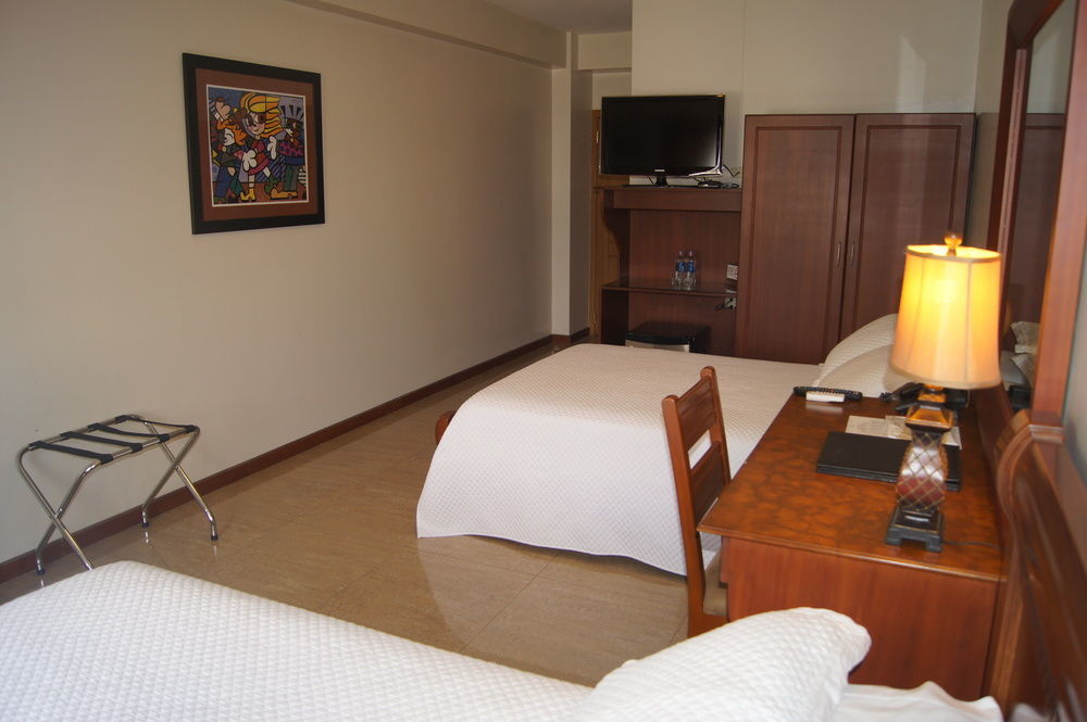 Hotel Marcelius Guayaquil Buitenkant foto