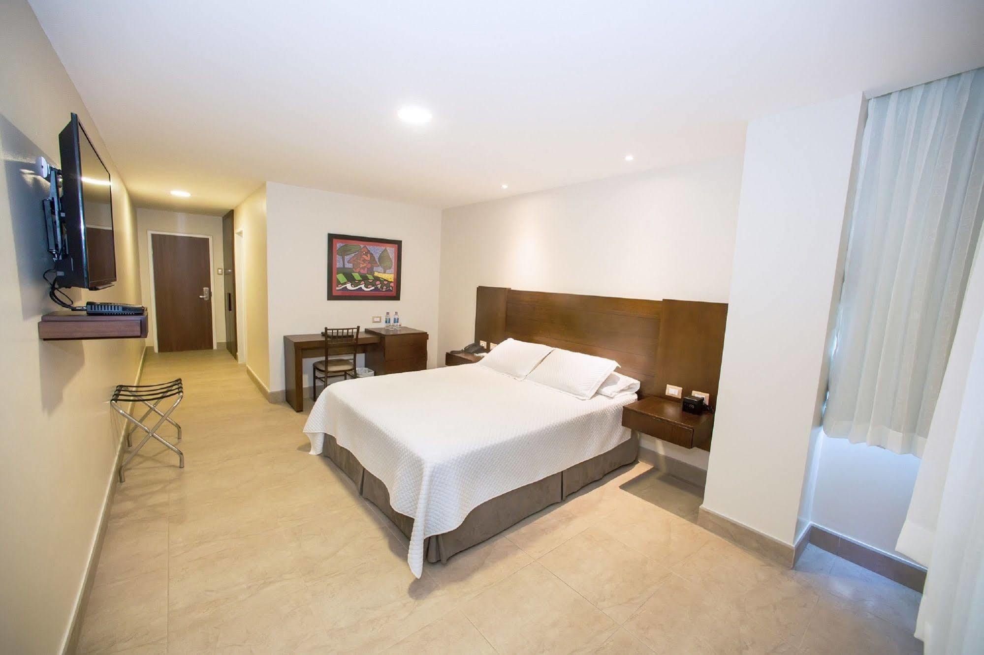 Hotel Marcelius Guayaquil Buitenkant foto